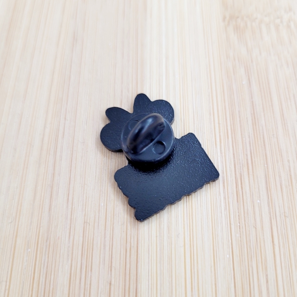 2/$20 Brand New Minnie Mouse Red Pin - Picture 2 of 3